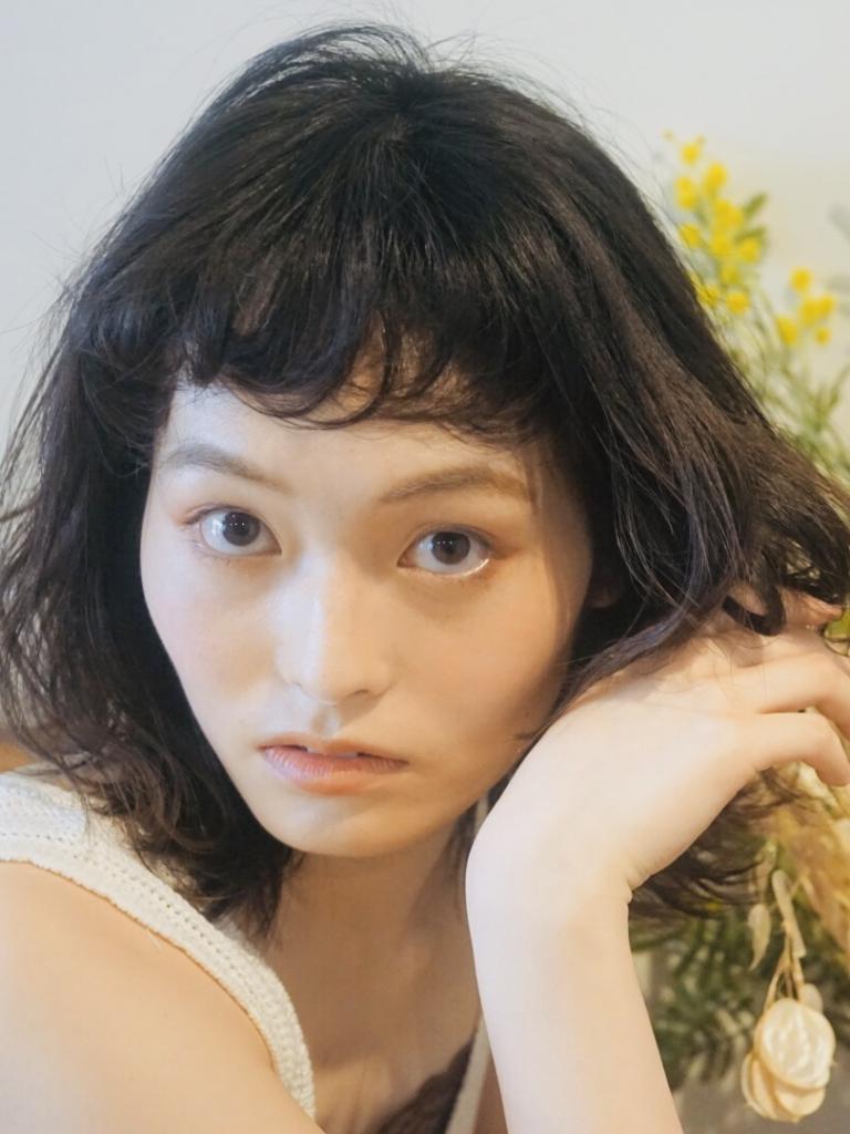 鎌倉の美容室・美容院「グレープバイン(GRAPEVINES) 鎌倉」のヘアスタイル「ナチュラルミディアムスタイル」の拡大画像