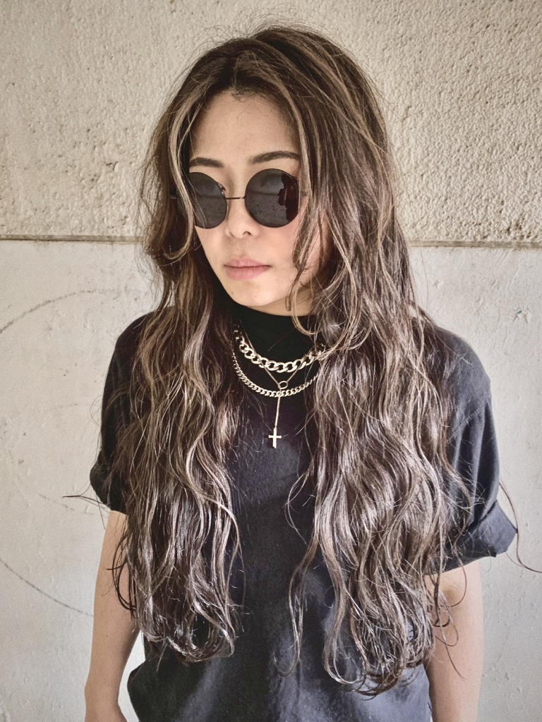 辻堂にある美容室・美容院「GRAPE VINES Tsujido(グレープバイン ツジドウ)」のヘアスタイル「バレイヤージュ」の拡大画像