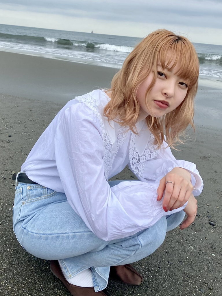 辻堂にある美容室・美容院「GRAPE VINES Tsujido(グレープバイン ツジドウ)」のヘアスタイル「ハイトーンアプリコットカラー」の拡大画像