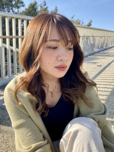 辻堂にある美容室・美容院「「GRAPE VINES Tsujido（グレープバイン　ツジドウ）」のヘアスタイル「透明感ロング」