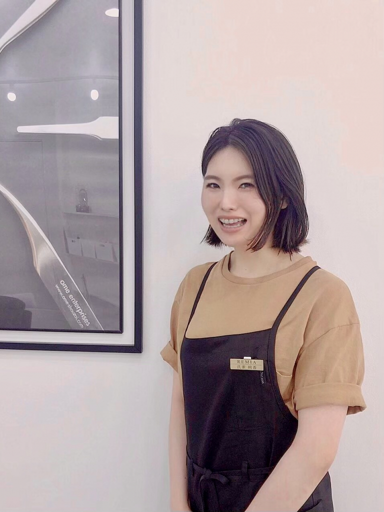 上大岡にあるアイラッシュ ネイルサロン レミア Remia 上大岡氏家 絢香