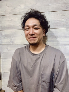 港南台の美容室・美容院「グレープバイン（GRAPEVINES） 港南台」のスタッフ「渡邉 誠一」