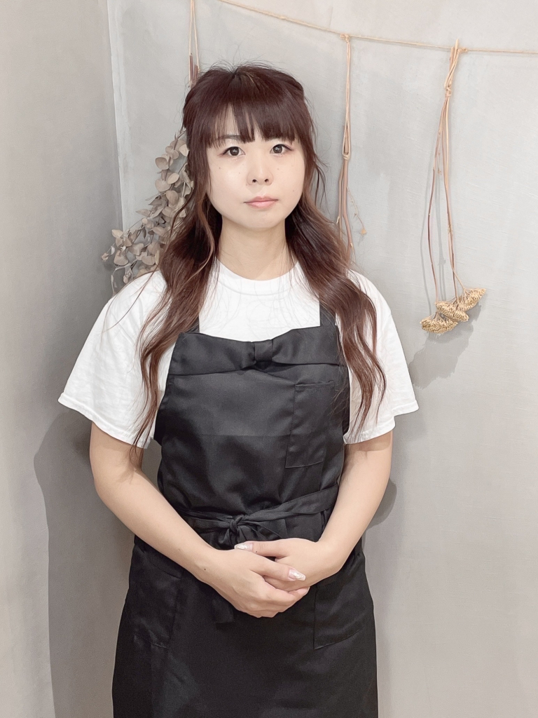 戸塚にある大人気ネイル・マツエクサロン「レミア（REMIA） 戸塚」のスタッフ「林 」