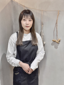 戸塚にある大人気ネイル・マツエクサロン「レミア（REMIA） 戸塚」のスタッフ「中根 」