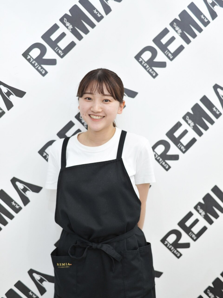 上大岡のアイラッシュ・ネイルサロン「REMIA kamiooka（レミア　上大岡）」のスタッフ「ISHIGURO SAKI」の画像