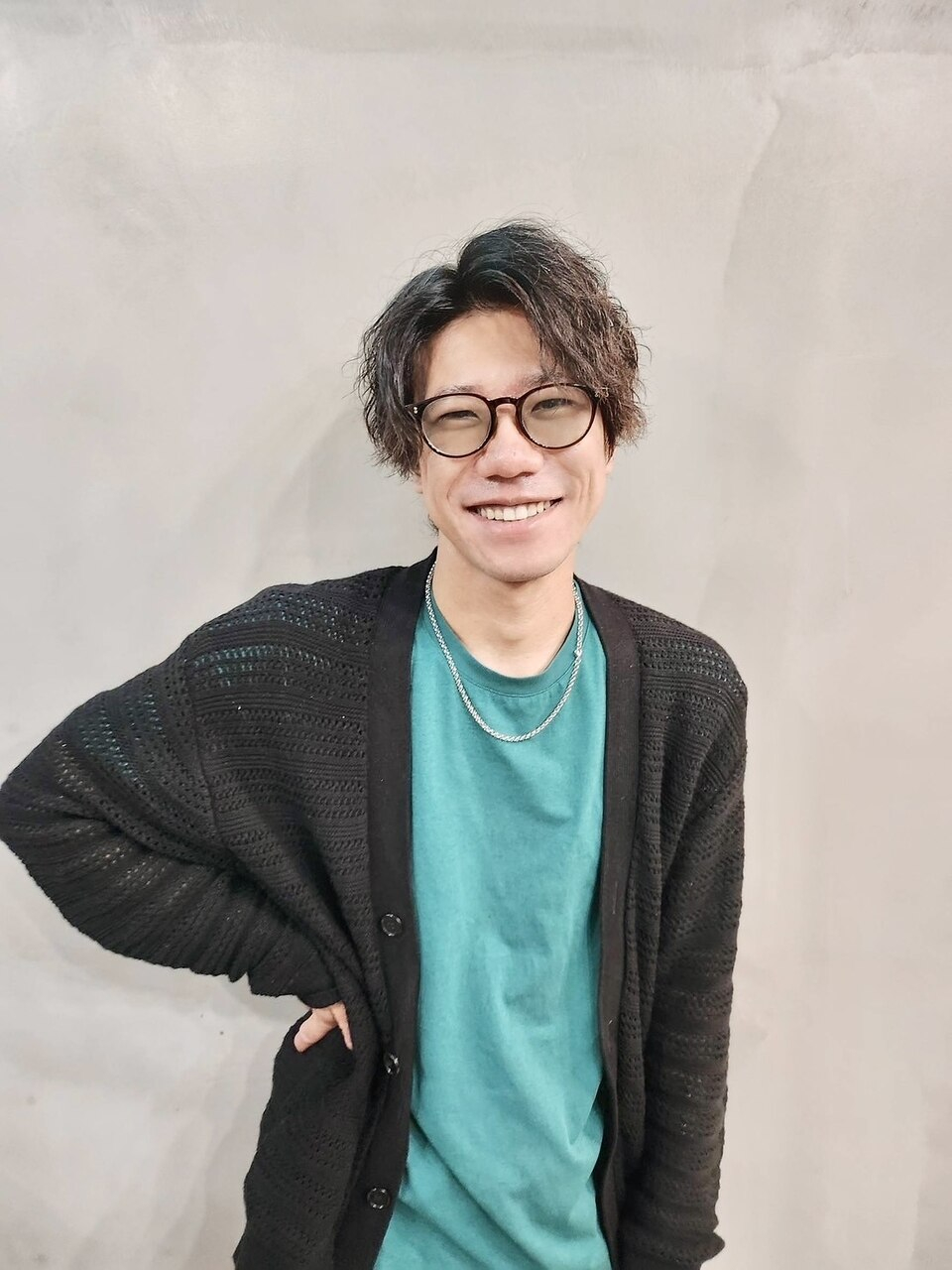 ヘアスタイル「艶ボブ　ブラウン」を担当したスタッフ「小山  瞬」の画像