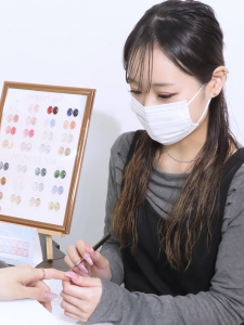 宮崎県宮崎市のアイラッシュ・ネイルサロン「renelle miyazaki supported by REMIA（レネール バイ レミア）」のスタッフ「Hikita」