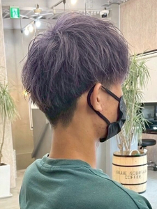 スタッフ「Replica  戸塚」が担当したヘアスタイル「メンズショート×グレイアッシュ」