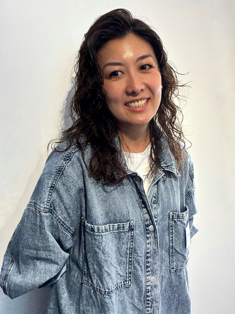 ヘアサロンのReplica[レプリカ]戸塚「Replica Totsuka【Short Bob style specialized salon】」のスタッフ「津田 有沙」の画像