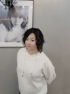 横須賀の美容室・美容院「クレア　グレープバイン（CLAIRE by GRAPEVINES） 横須賀」のスタッフ「小林　秋菜」