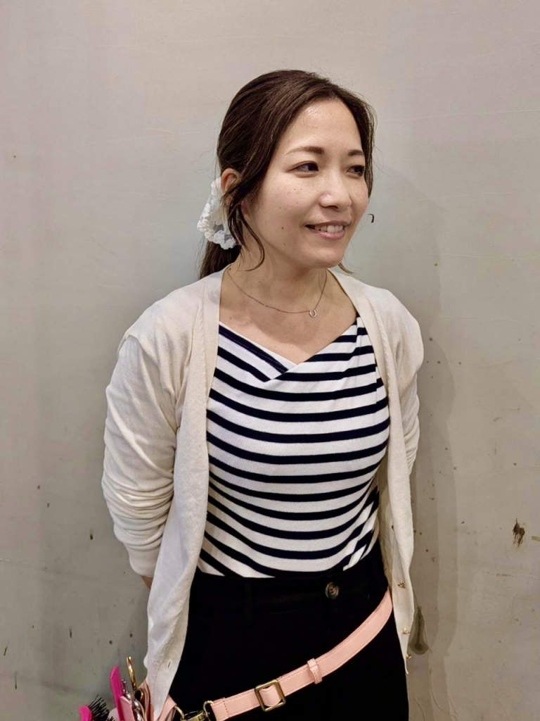 辻堂にある美容室・美容院「GRAPE VINES Tsujido（グレープバイン　ツジドウ）」のスタッフ画像「岸田 由唯」