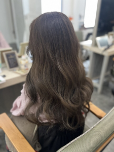 スタッフ「斎藤　可奈子」の担当したヘアスタイル「アッシュブラウン」